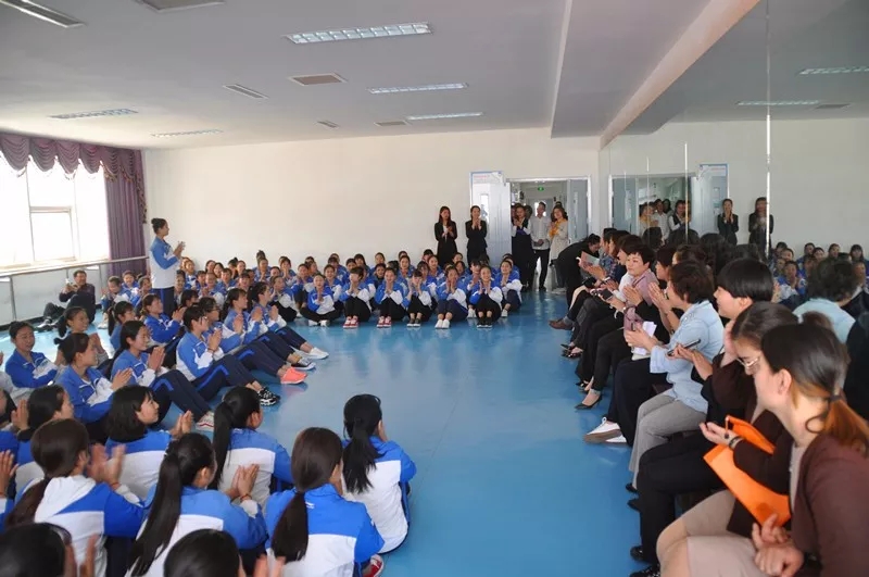 学前教育专业学生书写的教案园长们为同学们的精彩展示送上掌声舞蹈课